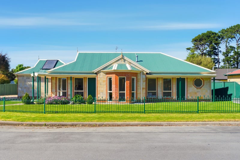 4 Glengyle Place, Linwood, Christchurch - Carousel 1