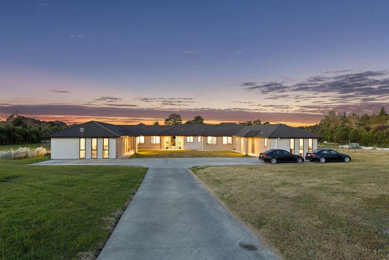 1 Three Oaks Drive, Albany - Carousel 25