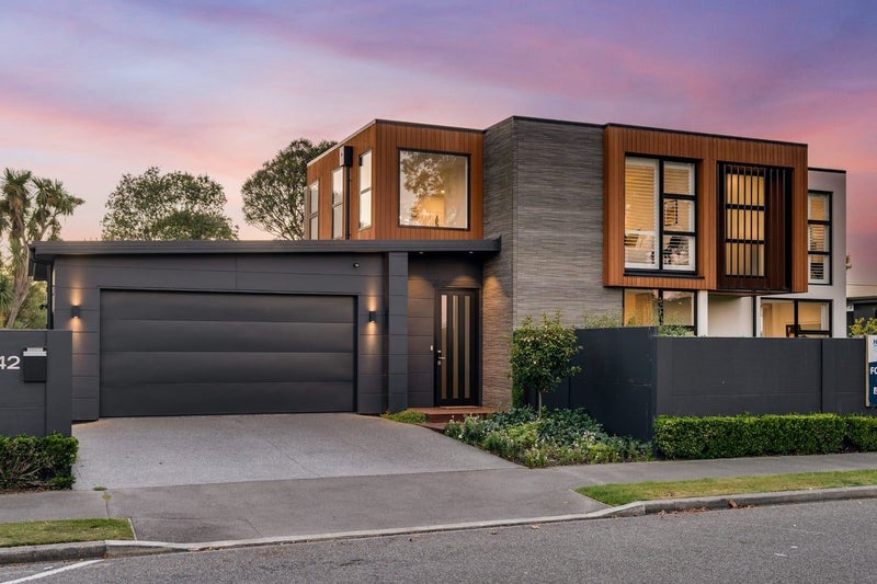 42 Tui Street, Fendalton, Christchurch - Carousel 1