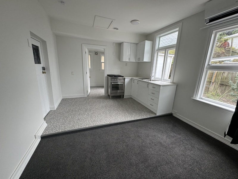 28 Cressy Terrace, Lyttelton, Lyttelton - Carousel 2