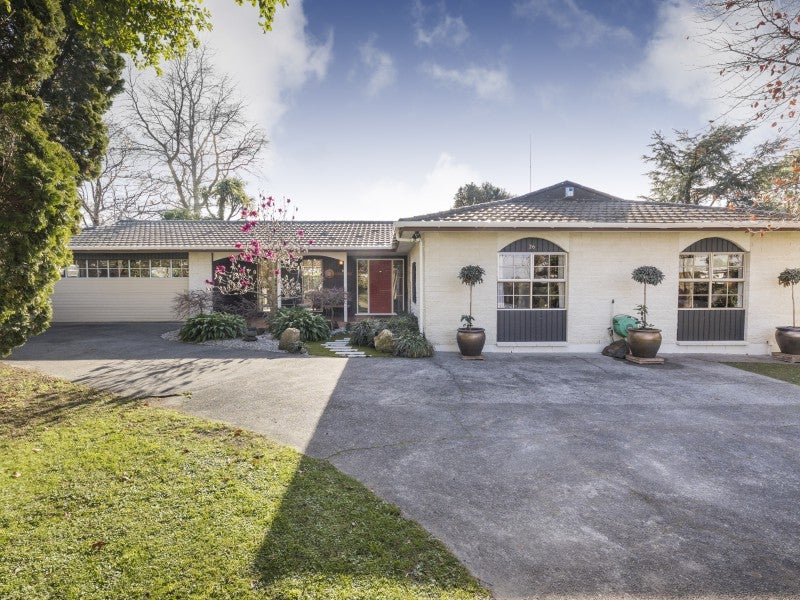 26 Chilton Grove, Hokowhitu, Palmerston North - Carousel 1