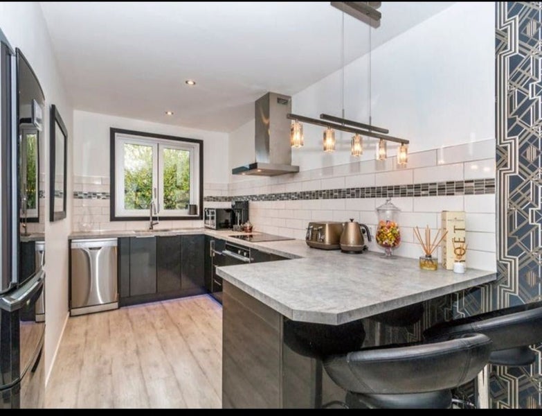 4/64 Avalon Street, Richmond, Christchurch - Carousel 2