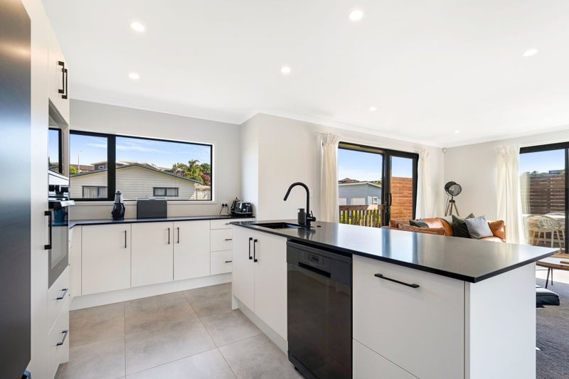 56 Marram Place, Mangawhai Heads, Mangawhai - Carousel 2