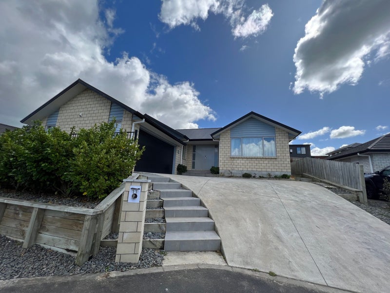 11 Lavender Way, Huntington, Hamilton - Carousel 1