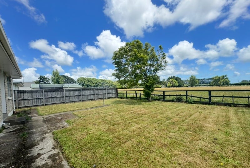 8 Egmont Place, Westbrook, Palmerston North - Carousel 9