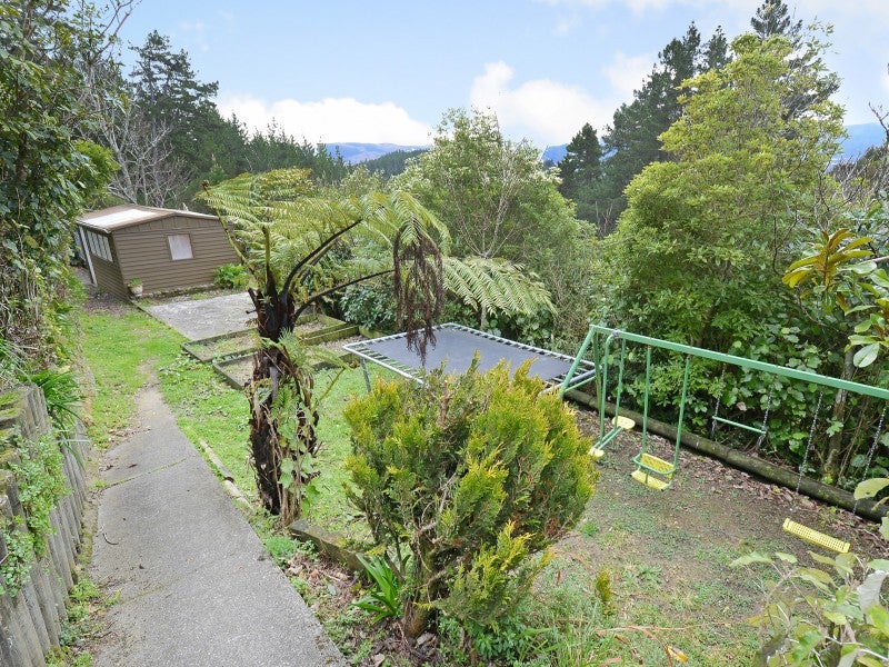 20 Avro Road, Blue Mountains, Upper Hutt - Carousel 26