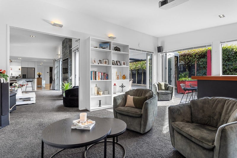 40 Roosevelt Avenue, St Albans, Christchurch - Carousel 2