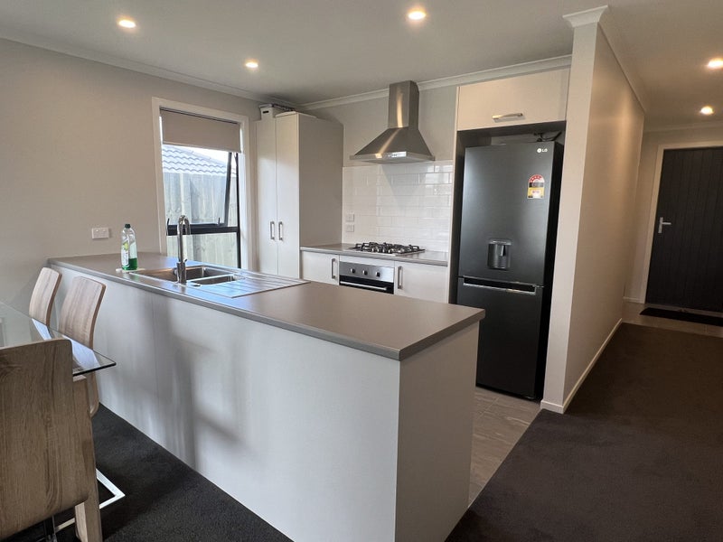 94 Pragma Rise, Huntington, Hamilton - Carousel 2