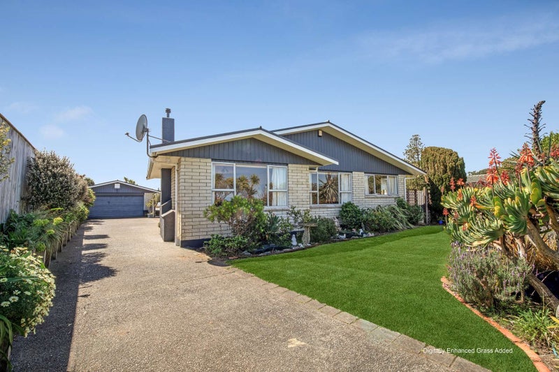 102 Matai Street, Castlecliff, Whanganui - Carousel 1
