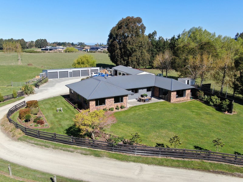 22 Trailview Lane, Weston, Oamaru - Carousel 1