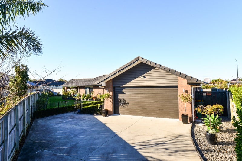 10 Raupo Place, Rototuna North, Hamilton - Carousel 1