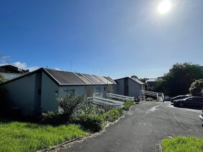 7/19 Locarno Avenue, Sandringham, Auckland - Carousel 1