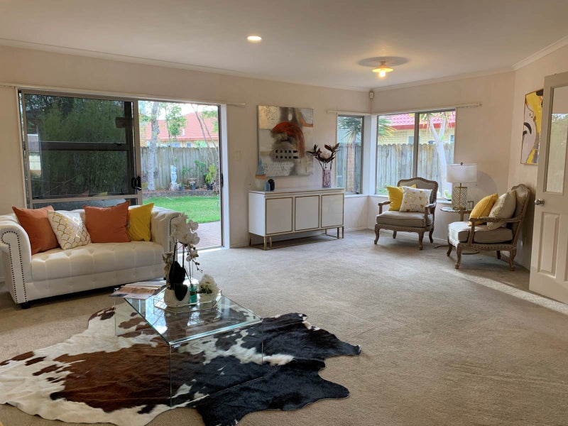 114 Burswood Drive, Burswood, Auckland - Carousel 1