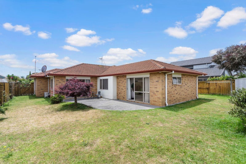 5 Aspen Place, Papamoa Beach, Papamoa - Carousel 2