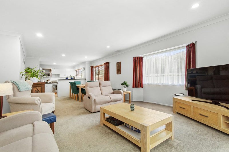 93 Mandel Mews, Waiwhetu, Lower Hutt - Carousel 2