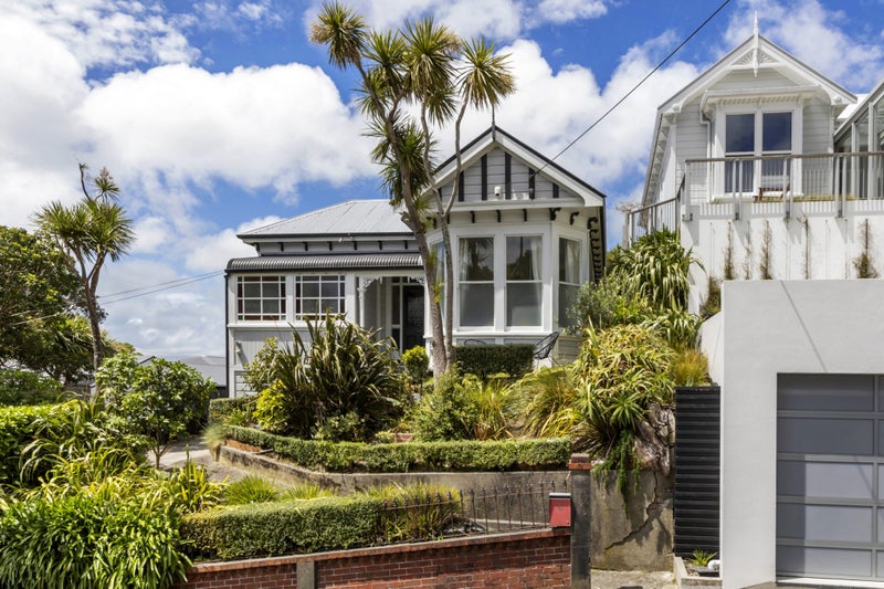 15 Washington Avenue, Brooklyn, Wellington - Carousel 1