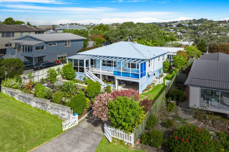 7 Joydon Place, Stanmore Bay, Whangaparaoa - Carousel 2
