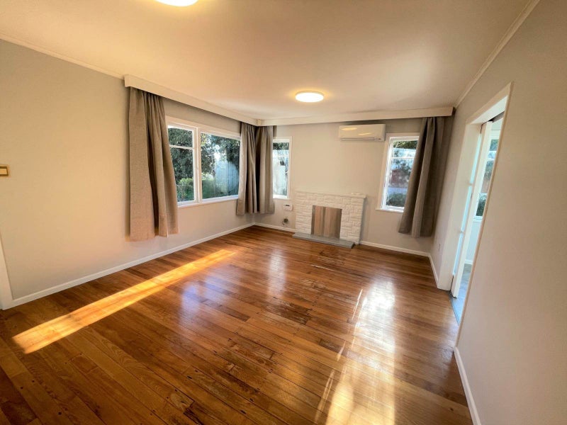 16 Tindall Crescent, Otara, Auckland - Carousel 2