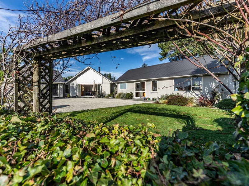 17 Takutai Road, Hokitika - Carousel 1