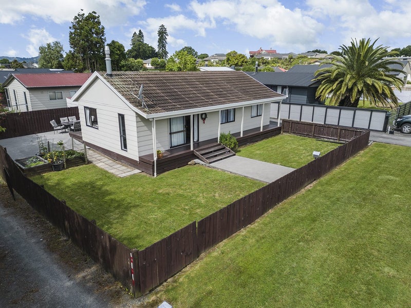 13A Thompson Street, Leamington, Cambridge - Carousel 1