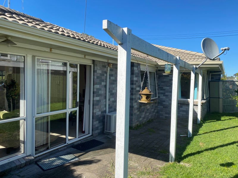 15B Yatton Street, Greerton, Tauranga - Carousel 1