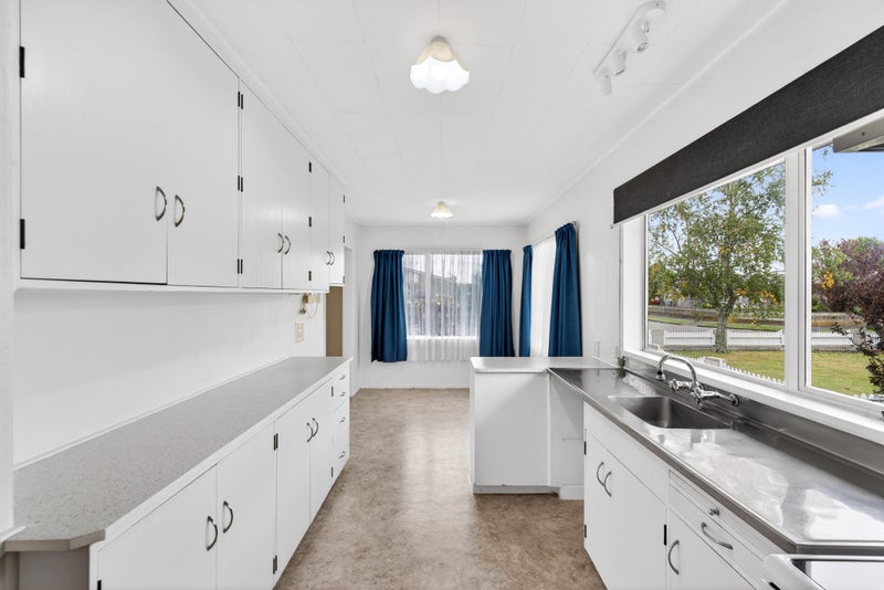 63 Alexander Avenue, Onekawa, Napier - Carousel 1