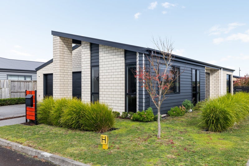 35 Wairua Avenue, Baverstock, Hamilton - Carousel 2