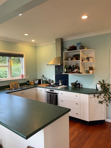 63 Ranui Terrace, Tawa, Wellington - Carousel 2