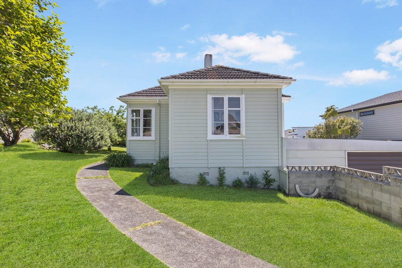 11 Sanft Avenue, Mount Roskill, Auckland - Carousel 2