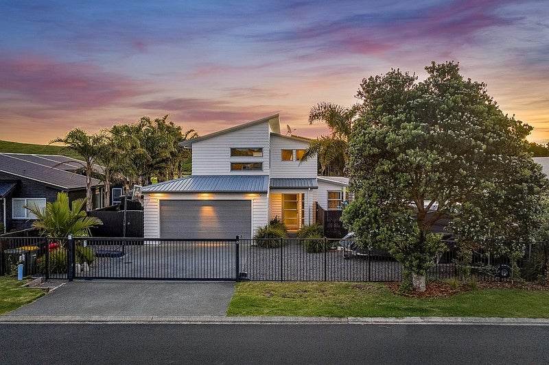 166 Mangatawhiri Road, Warkworth - Carousel 2