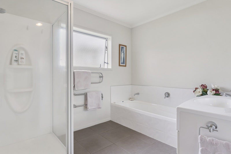 24/100 Millers Road, Brookfield, Tauranga - Carousel 19