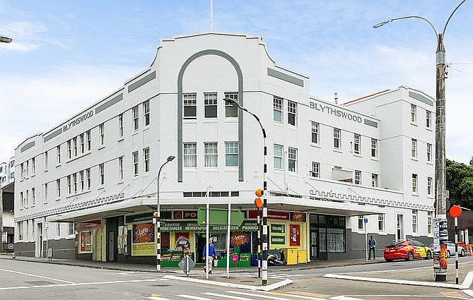 1/3 Aro Street, Aro Valley, Wellington - Carousel 1