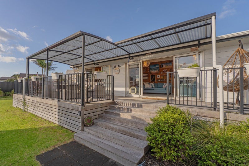 6 Winderton Way, Pauanui - Carousel 1