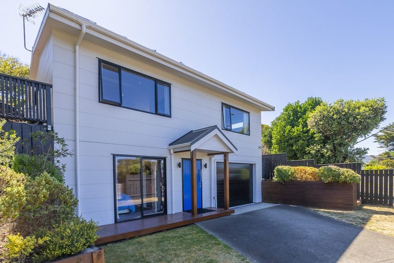 2/69 Golf Road, Paraparaumu Beach, Paraparaumu - Carousel 1