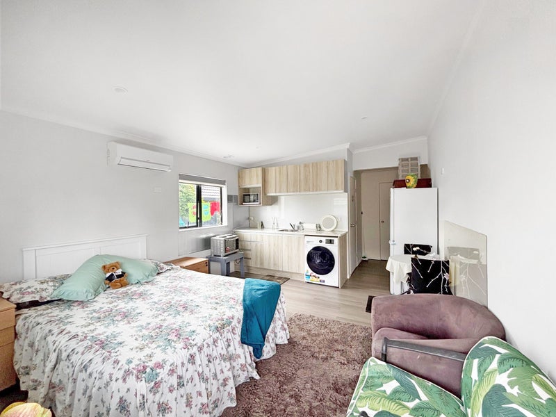 21 Gadsby Road, Favona, Auckland - Carousel 2