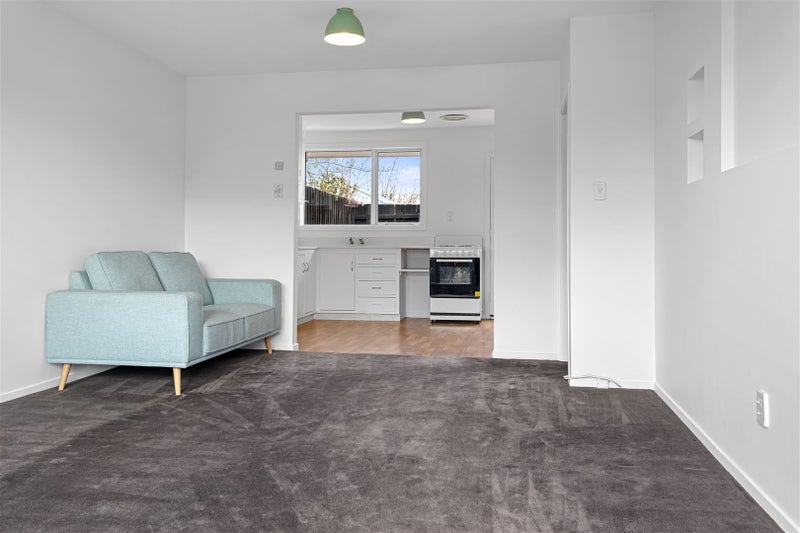 2/2 Third Street, Belfast, Christchurch - Carousel 2