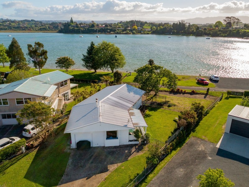 39 MATAHIWI ROAD, Whakamarama, Gisborne - Carousel 2