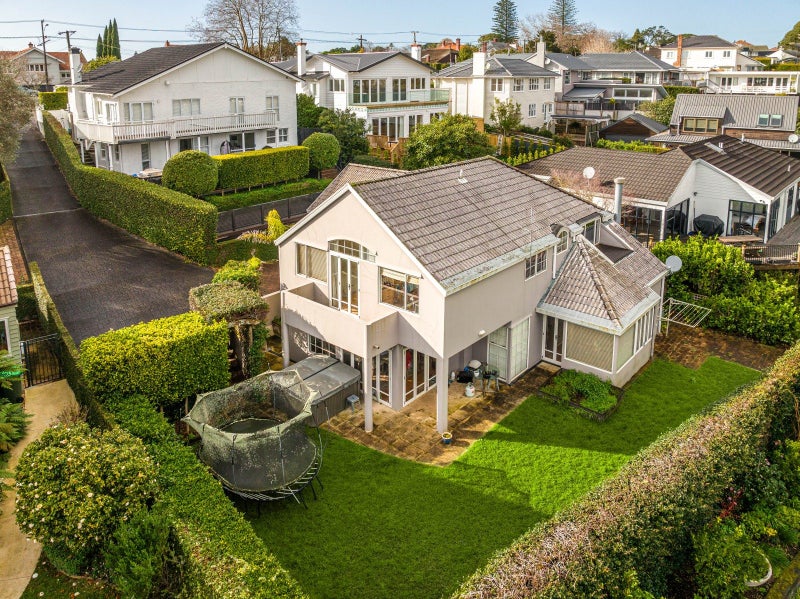 52A Upland Road, Remuera, Auckland - Carousel 2