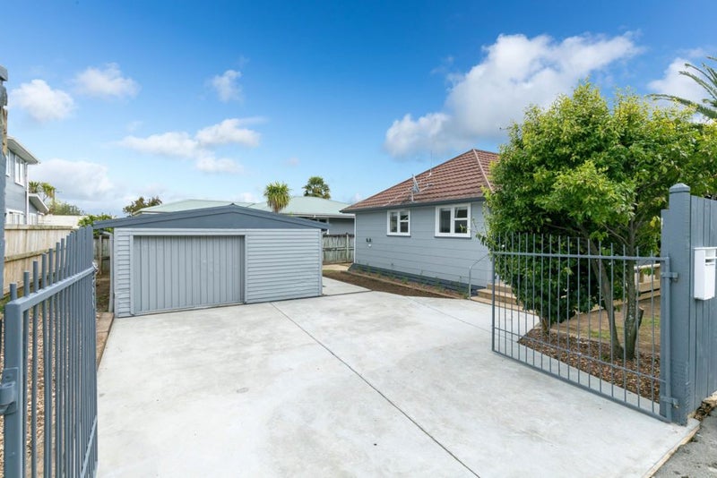 199 Peachgrove Road, Claudelands, Hamilton - Carousel 1