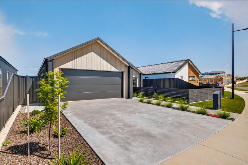 14 Annie Aranui Drive, Poraiti, Napier - Carousel 41