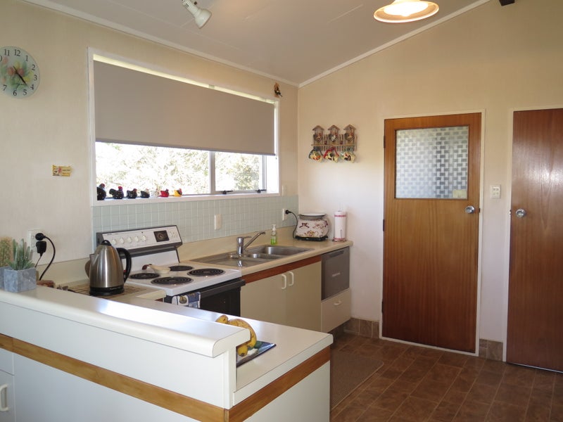 42 Hopkins Street, Gleniti, Timaru - Carousel 2