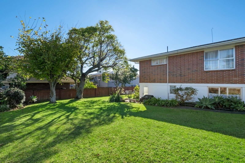26 The Boulevard, Sunnyhills, Auckland - Carousel 1