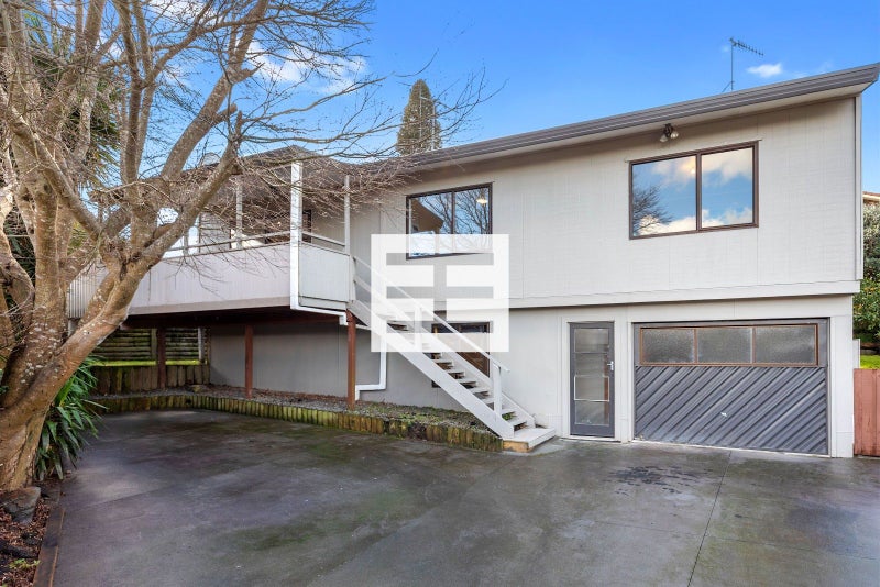 14A Pokapu Place, Bethlehem, Tauranga - Carousel 1