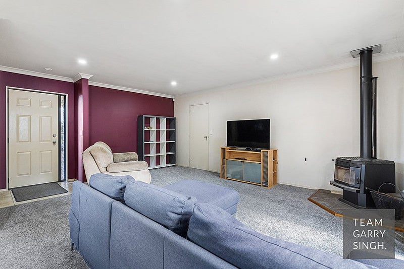 11 Saralee Drive, Manurewa, Auckland - Carousel 2