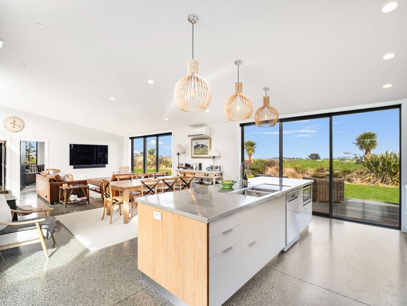 106B Watt Livingstone Road, Westmere, Whanganui - Carousel 2