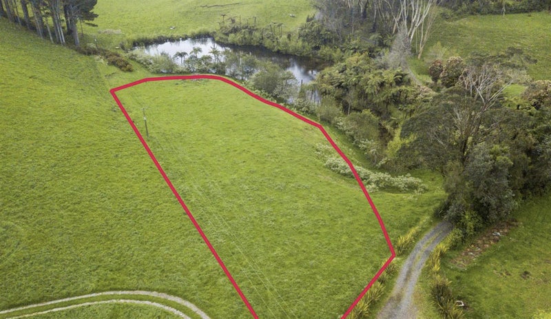 201D Egmont Road, Hillsborough, New Plymouth - Carousel 1