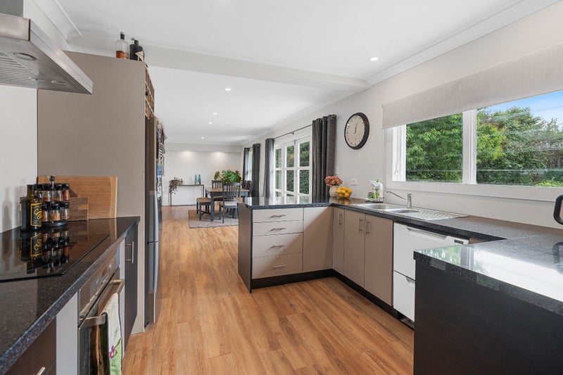 1 Queen Alexandra Street, Lansdowne, Masterton - Carousel 2