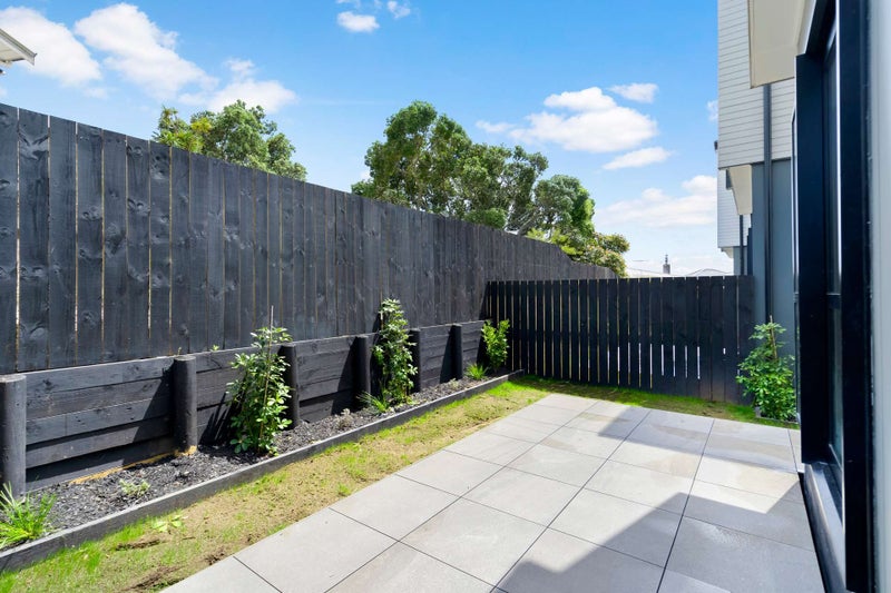 8/24 Andrew Road, Howick, Auckland - Carousel 9