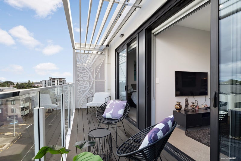 405/27 Enfield Street, Mount Eden, Auckland - Carousel 1