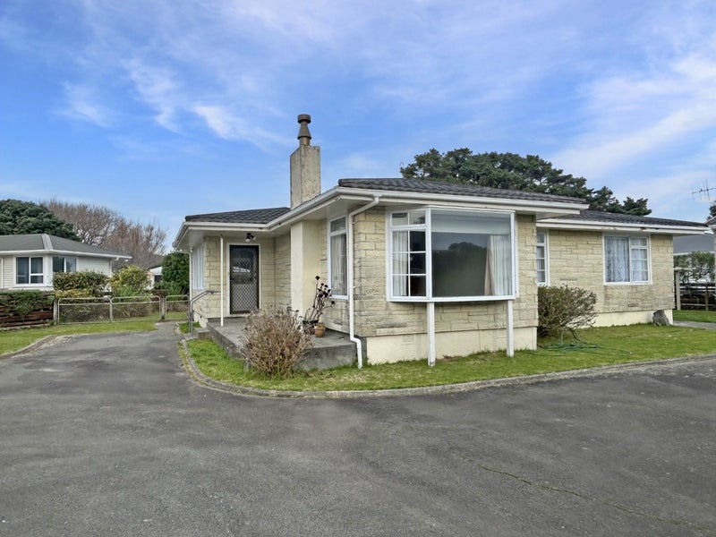 34 Te Kupe Road, Paraparaumu Beach, Paraparaumu - Carousel 1
